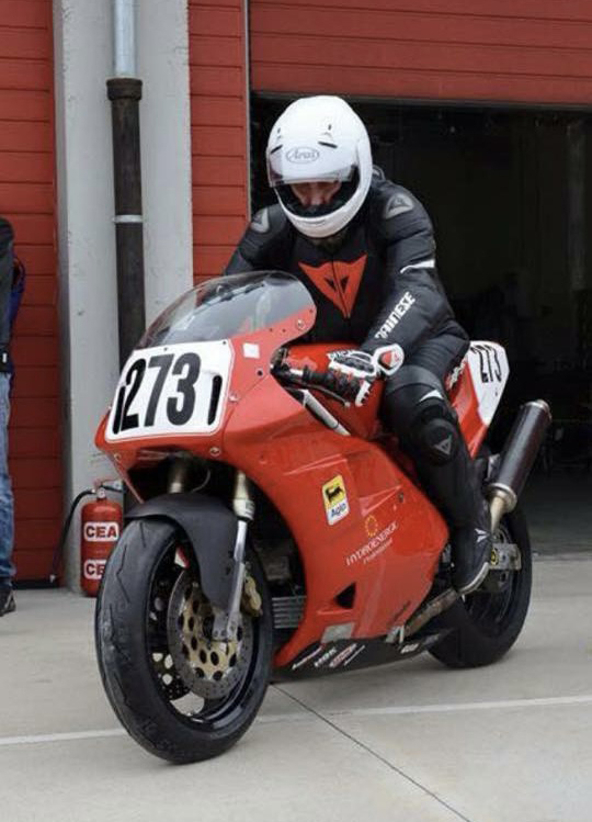 Marco pilota di moto